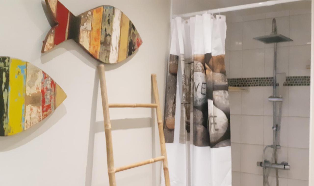 Le Pélikan Le Gosier  Bagian luar foto